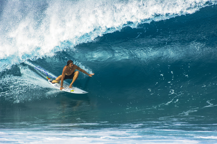 Choosing the Right Surfboard & Hydrofoil Board